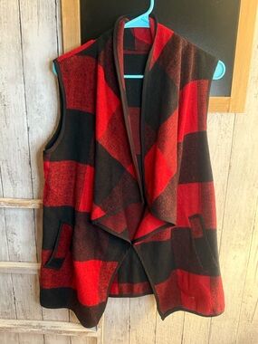 Women’s Red Black Buffalo Check Drape Vest
